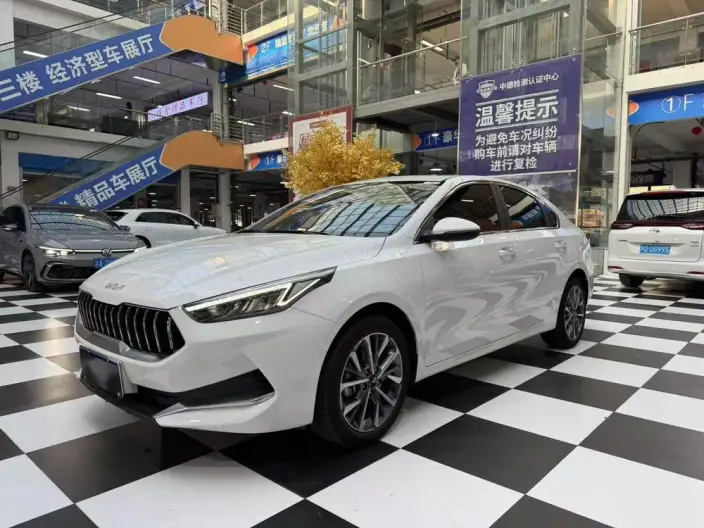 Kia K3 2021 Model Facelift 1.5L CVT Fashion Edition – фото 1