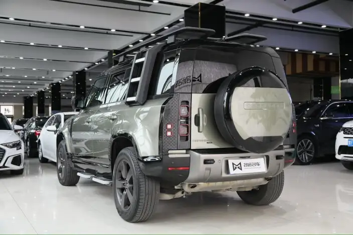 Land Rover Defender 2023 Model Facelift 110 P400 X-Dynamic HSE