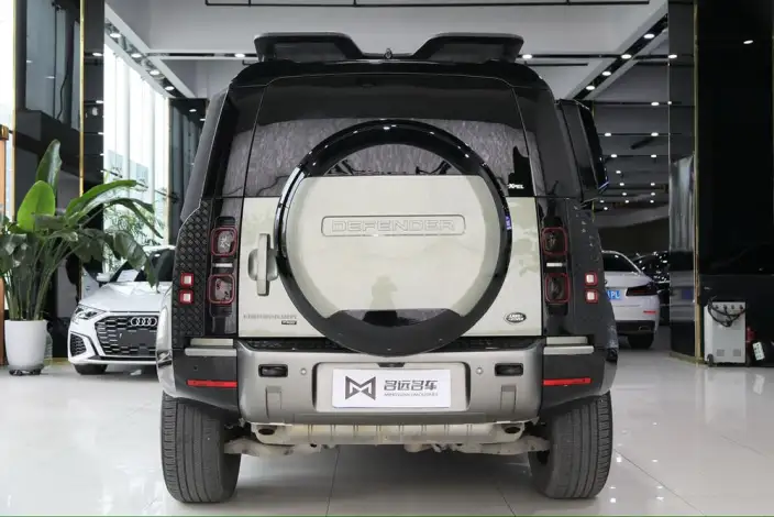 Land Rover Defender 2023 Model Facelift 110 P400 X-Dynamic HSE – фото 5