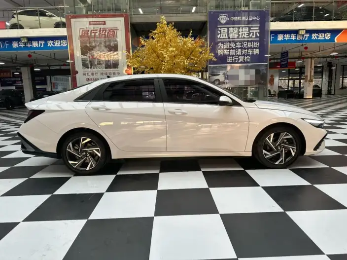 Hyundai Ioniq 2023 Model 1.5L CVT GLX Elite Edition – фото 6