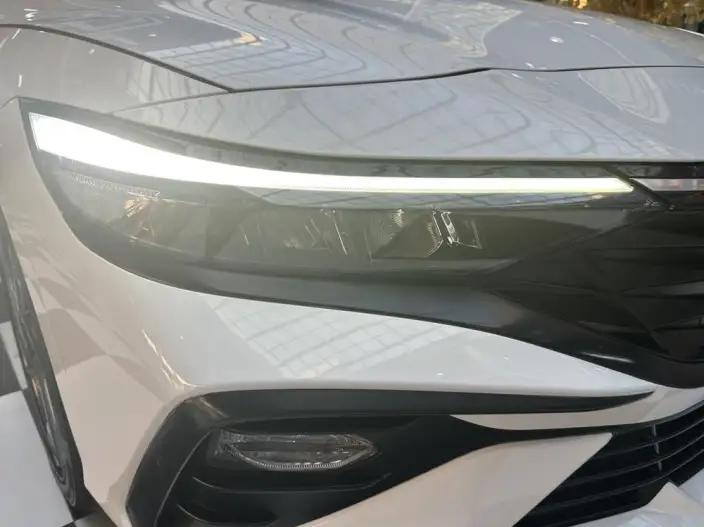 Hyundai Ioniq 2023 Model 1.5L CVT GLX Elite Edition – фото 10