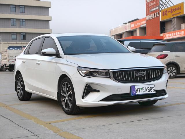 Geely Emgrand 2022 4th Gen 1.5L CVT Premium – фото 3