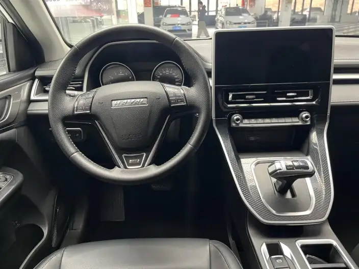 Haval M6 2023 Model PLUS 1.5T DCT Luxury Smart Connect Model – фото 9