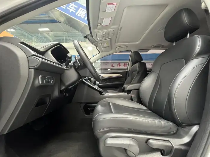 Haval M6 2023 Model PLUS 1.5T DCT Luxury Smart Connect Model – фото 10