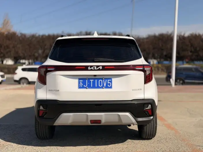 Kia Seltos 2023 Model 1.5L IVT Deluxe Edition – фото 5