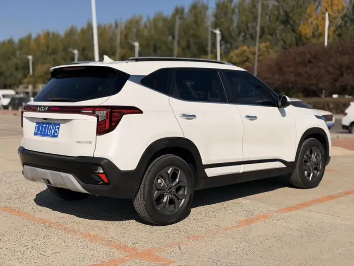 Kia Seltos 2023 Model 1.5L IVT Deluxe Edition – фото 6
