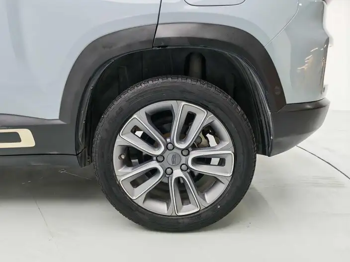 Greely Icon 2020 Model 1.5TD DCT i9 BSG – фото 9