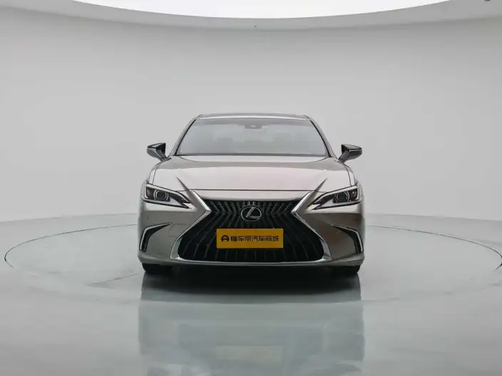 Lexus ES 2022 Model 200 Superior Edition