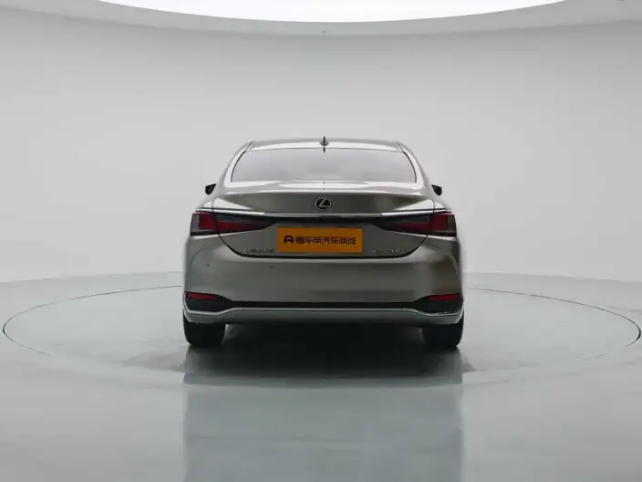 Lexus ES 2022 Model 200 Superior Edition – фото 6