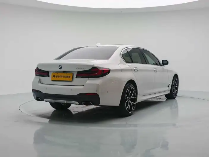 BMW 5 Series 2023 Model 530Li Leading Model M Sports Set – фото 7