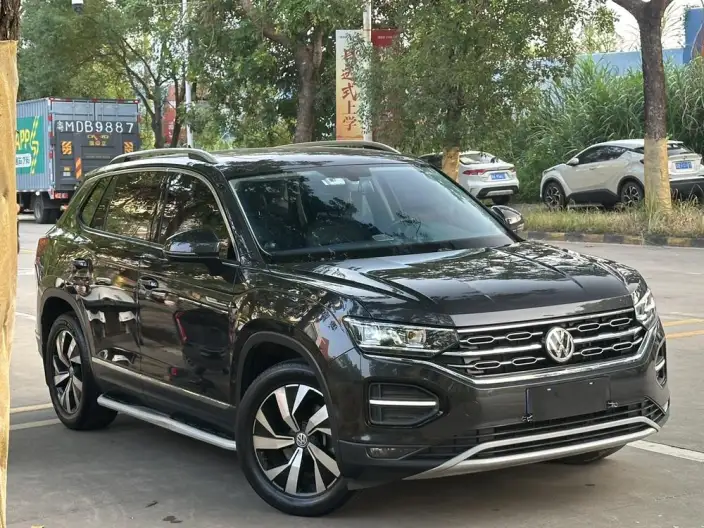 Volkswagen Tayron 2021 Model 330TSI 2WD Luxury Zhilian Edition – фото 3