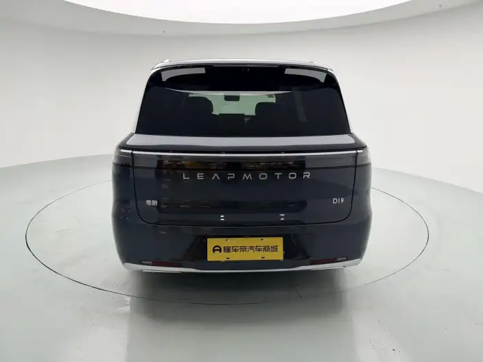 Leapmotor D19 2026 Model Extended Range 500 Zhizun Edition VI seat – фото 6