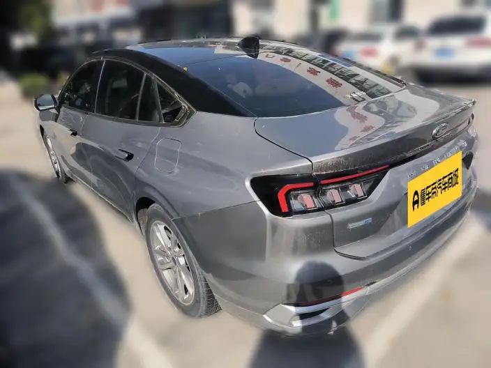 Ford Mondeo 2022 Model EcoBoost 245 Luxury Model – фото 4