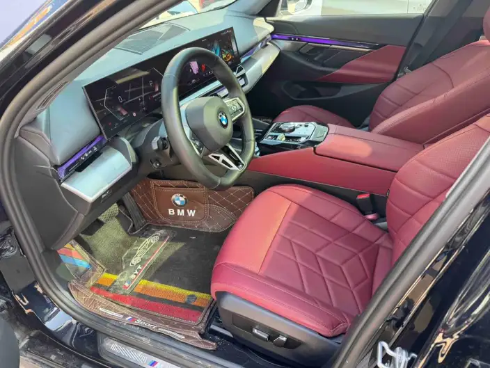 BMW 5 Series 2025 Model 525Li Luxury Set – фото 9