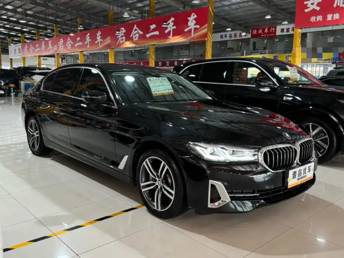 BMW 5 Series 2023 Model 530Li Leading Model Luxury Set – фото 3