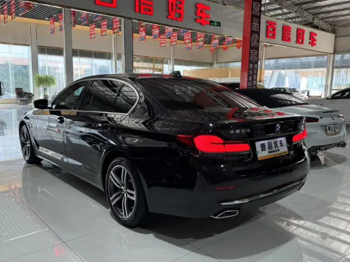 BMW 5 Series 2023 Model 530Li Leading Model Luxury Set – фото 4