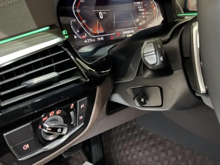 BMW 5 Series 2023 Model 530Li Leading Model Luxury Set – фото 8