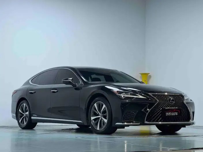 Lexus LS 2021 Model 500h Superior Edition – фото 3