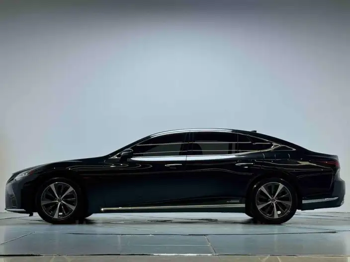Lexus LS 2021 Model 500h Superior Edition – фото 4