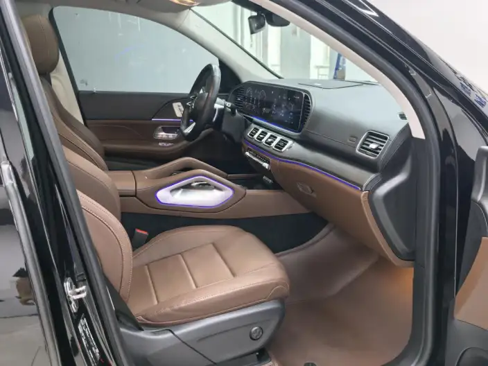 Mercedes-Benz GLS 2024 Model GLS 450 4MATIC Dynamic Model – фото 9