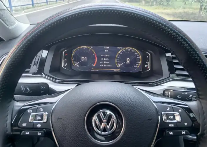 Volkswagen Lamando 2021 Model Facelift 280TSI DSG Comfort Edition – фото 7