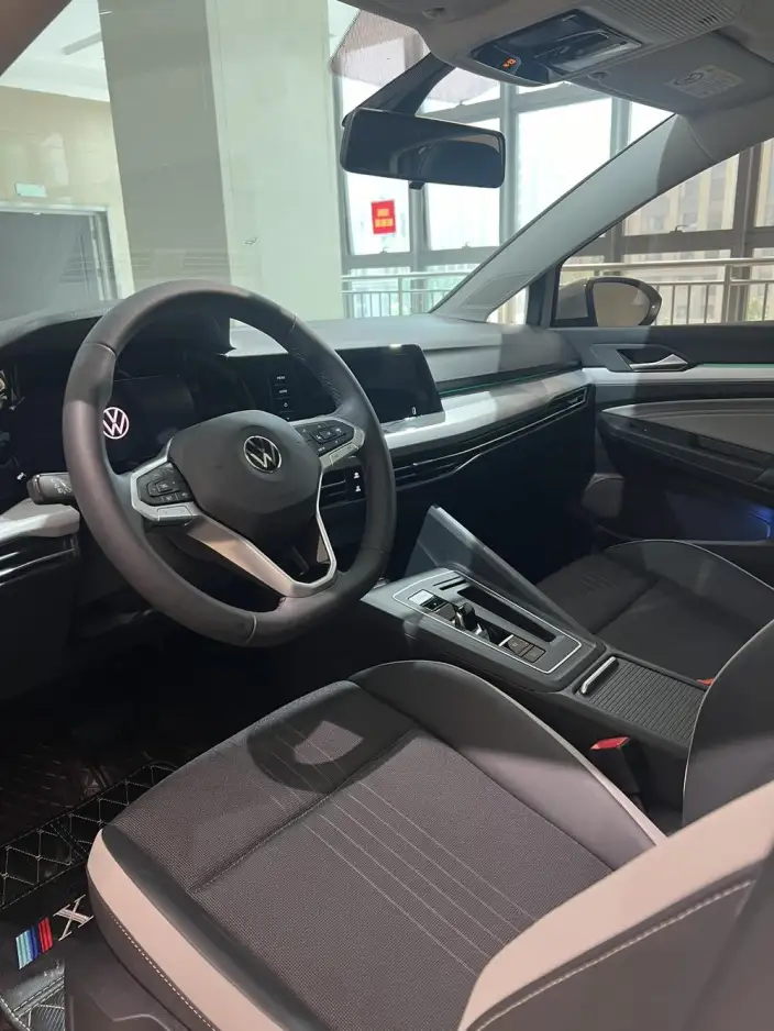 Volkswagen Golf 2024 Model 280TSI DSG Pro Lexiang Edition – фото 5