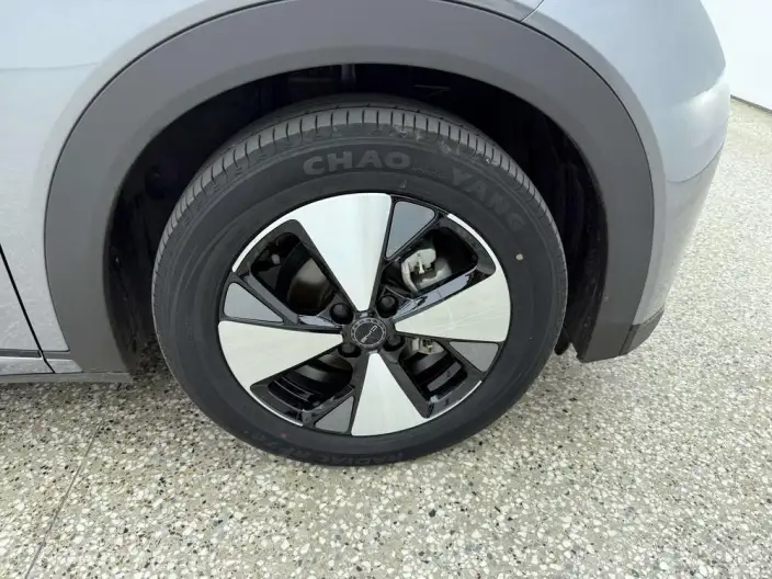 BYD Dolphin 2023 Model Fashion Edition – фото 6