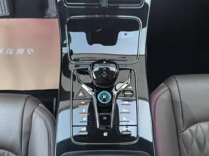 BYD Han EV 2023 Model Champion Edition 506KM Noble Model – фото 10