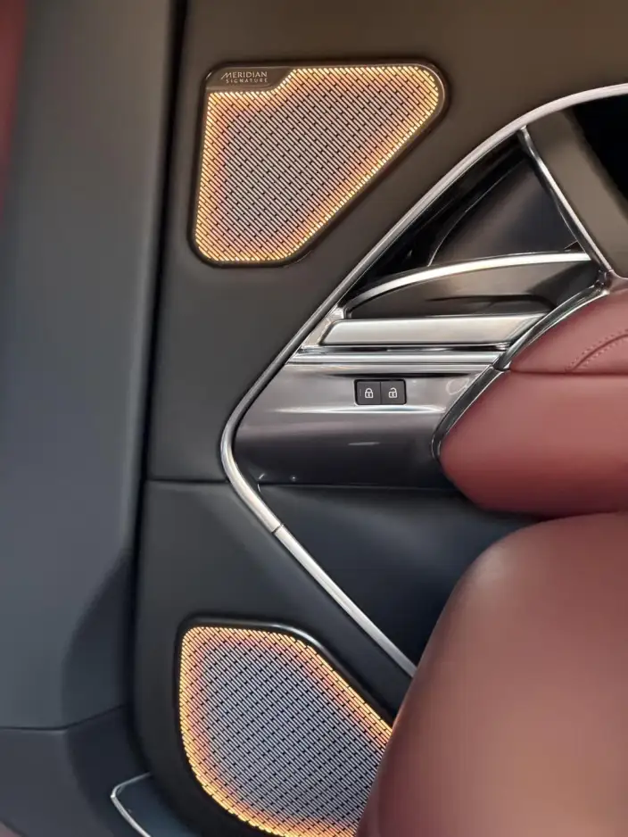 Range Rover 2024 Model 3.0 L6 360PS Shengshi Edition – фото 5