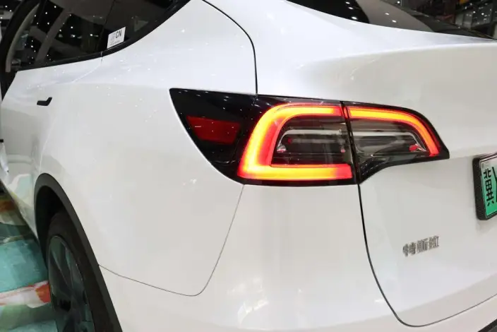 Model Y 2024 Model Rear-wheel drive version – фото 6