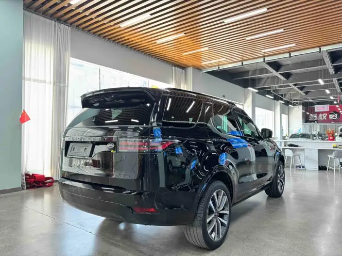 Land Rover Discovery 2024 Model 360PS R-Dynamic SE – фото 7