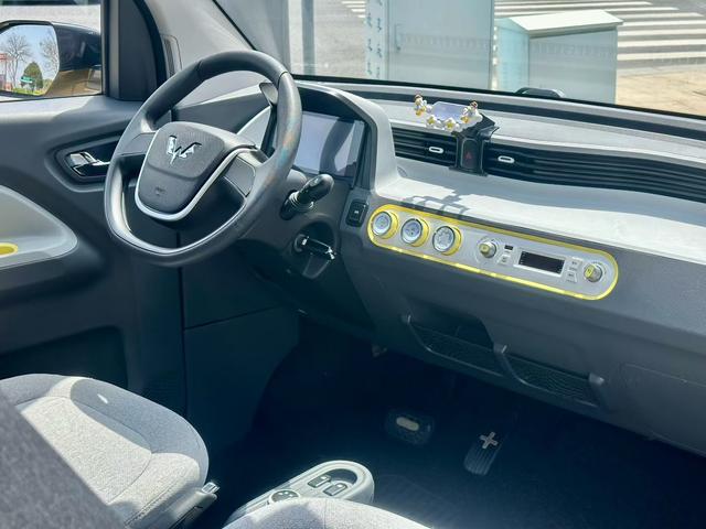 Wuling Hongguang MINIEV 2021 Macaron Premium NMC – фото 7