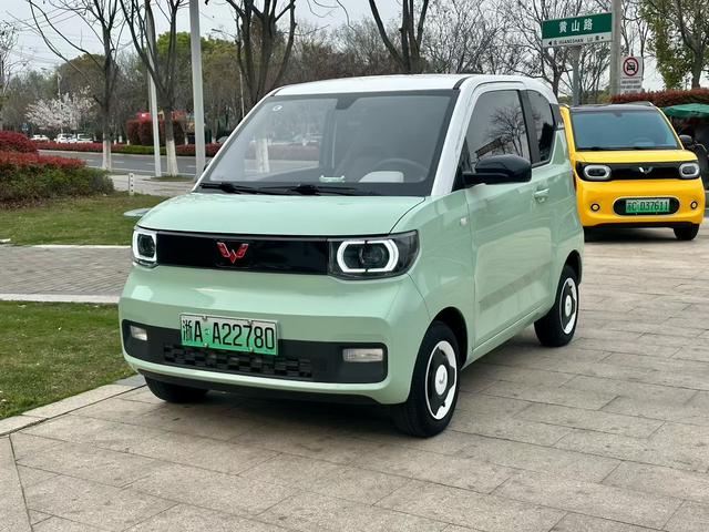 Wuling Hongguang MINIEV 2021 Macaron Premium NMC – фото 1