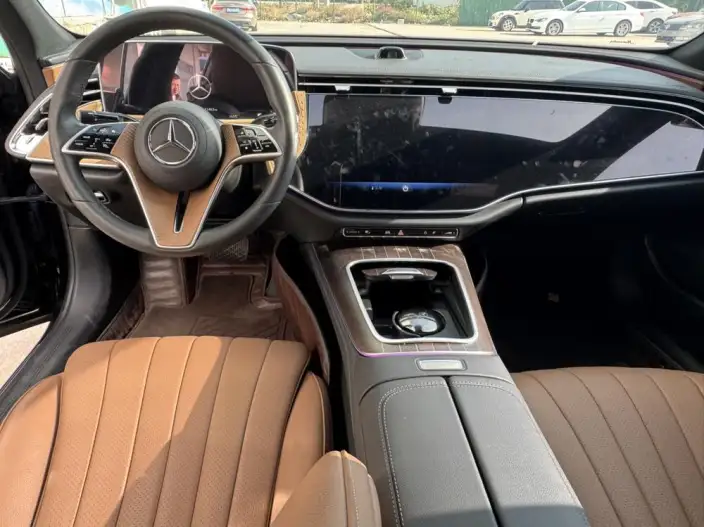 Mercedes-Benz E-Class 2025 Model E 300 L Luxury Model sedan – фото 9