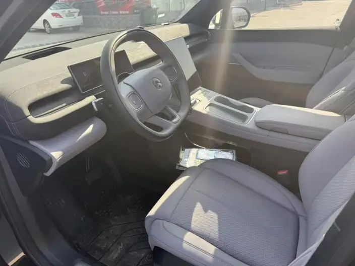 NIO EC6 2024 Model 75kWh – фото 7