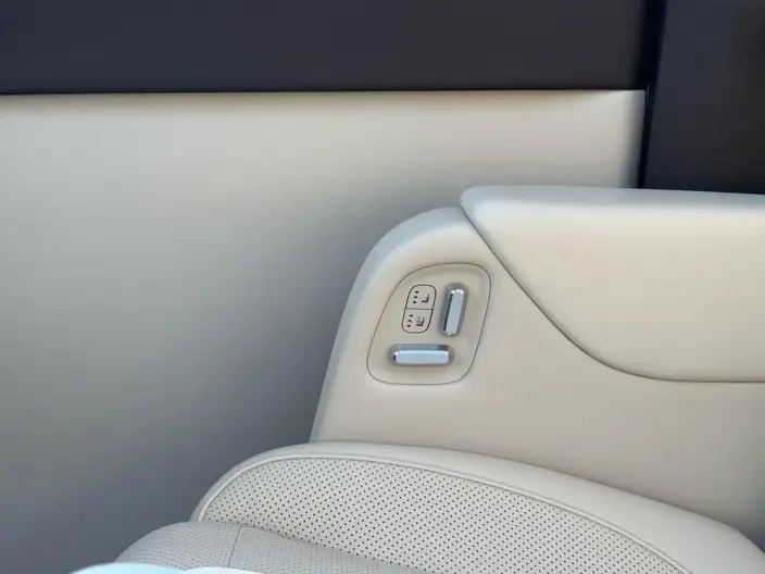 Li Auto MEGA 2024 Model Ultra Edition – фото 7