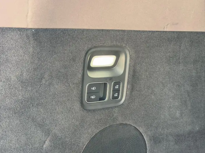 Li Auto MEGA 2024 Model Ultra Edition – фото 8