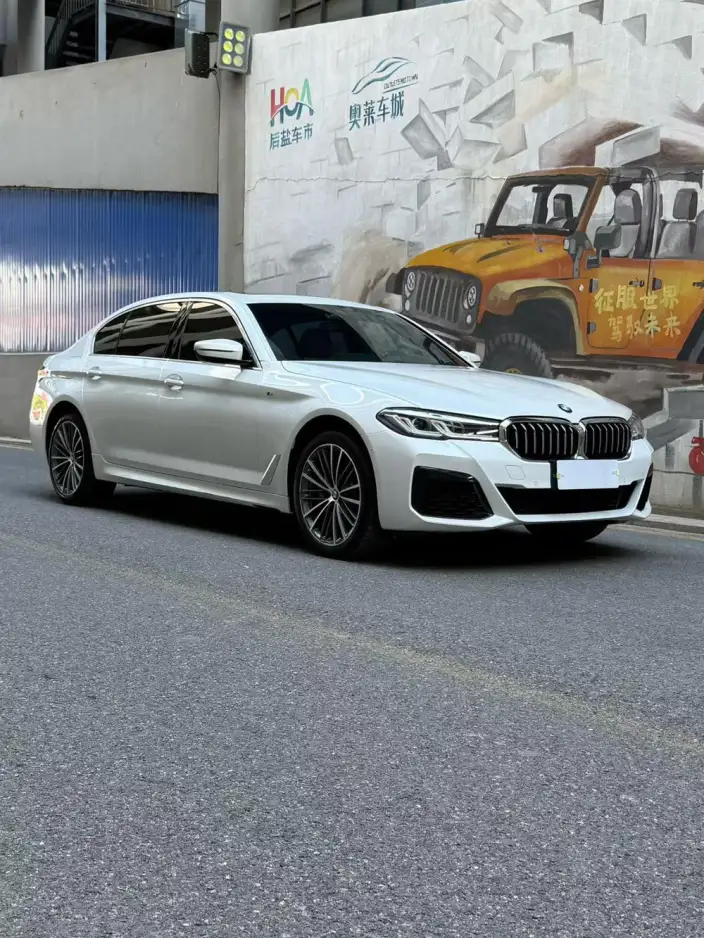 BMW 5 Series 2022 Model Facelift 530Li Leading Model M Sports Set – фото 2