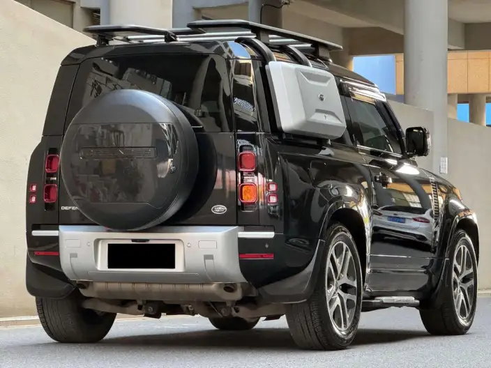 Land Rover Defender 2023 Model 90 3.0T P400 XS – фото 5