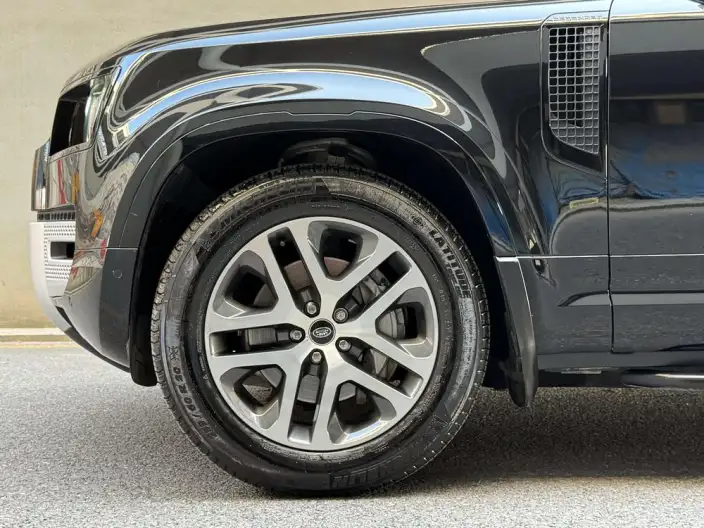 Land Rover Defender 2023 Model 90 3.0T P400 XS – фото 7