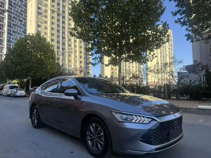BYD Qin PLUS DM 2023 Model DM-i Champion Edition 120KM Leading Model – фото 3