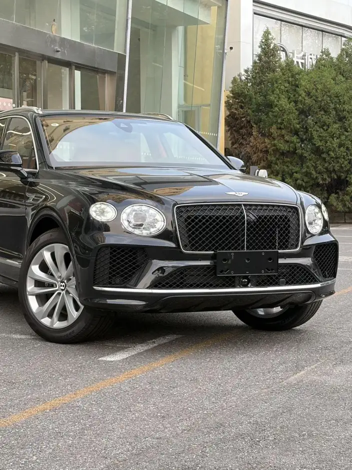 Bentayga 2024 Model 4.0T V8