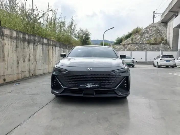 Changan UNI-V 2023 Model 1.5T Exclusive Model