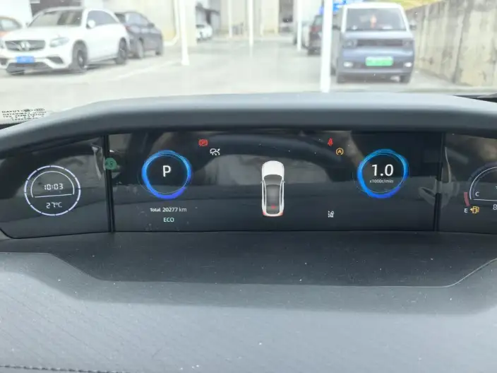 Changan UNI-V 2023 Model 1.5T Exclusive Model – фото 8