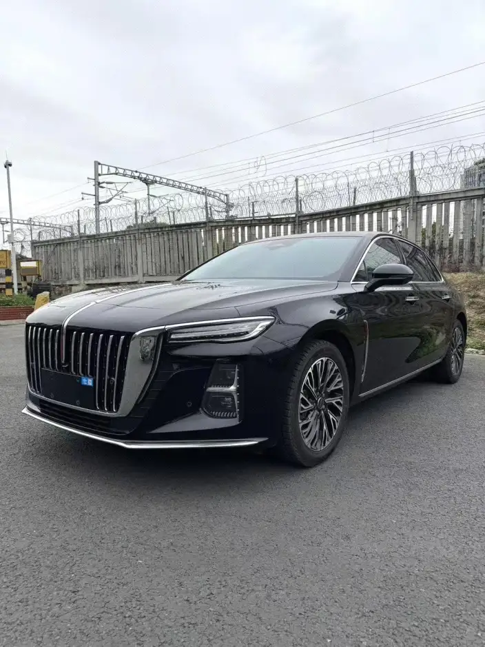 Hongqi H5 2023 Model 2.0T Automatic Flag Enjoy Edition