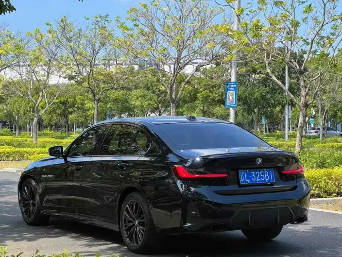 BMW 3 Series 2023 Model 325Li M Sports Night Set – фото 4