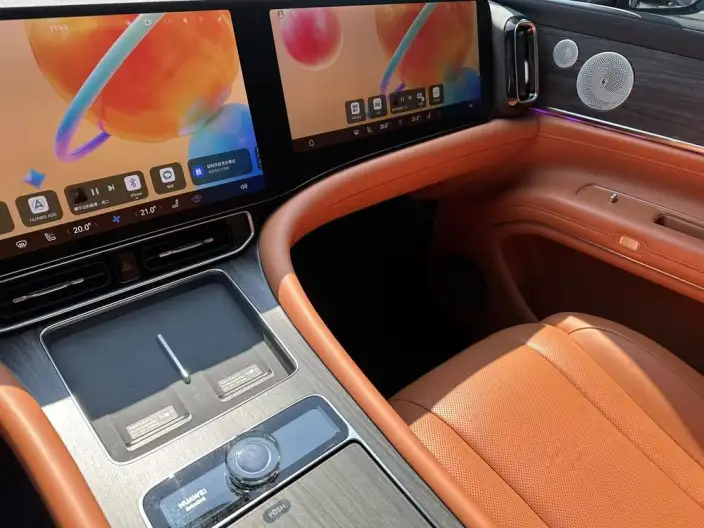 Aito M9 2024 Model EV Ultra VI seat Edition – фото 6