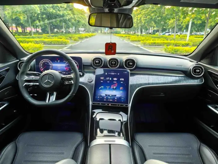 Mercedes-Benz C-Class 2022 Model C 200 L Sports Edition – фото 7
