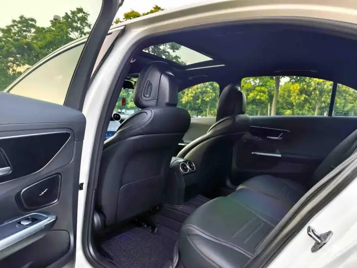 Mercedes-Benz C-Class 2022 Model C 200 L Sports Edition – фото 9