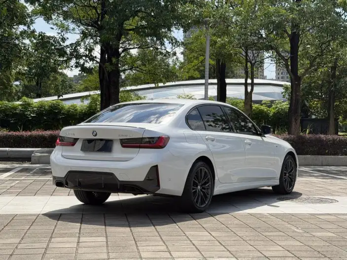 BMW 3 Series 2023 Model 325Li M Sports Night Set – фото 4